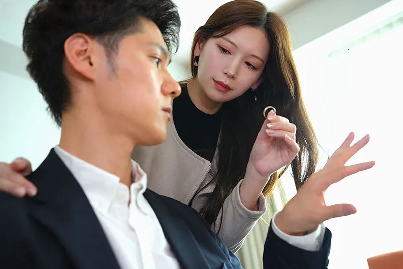 Người vợ đi đi giã ngoại, ông chồng ở nhà bị nhỏ em người vợ gạ xoạc không trượt phát nào